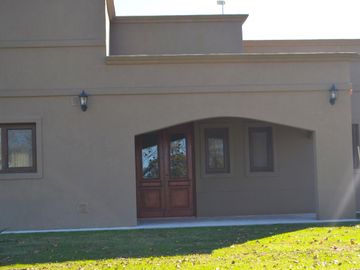 Casa a la venta en  Estancias Las Lilas, lujan