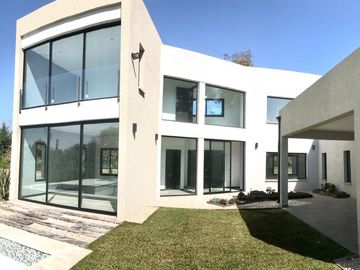 Casa - Francisco Alvarez
