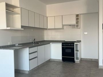 Venta 2 Ambientes al Frente c/Balcón terraza  a Estrenar