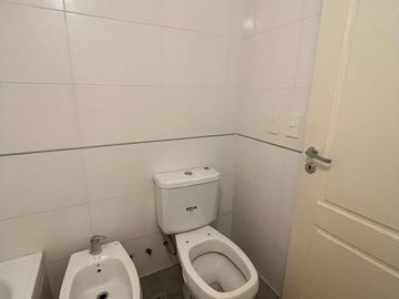Venta 2 Ambientes al Frente c/Balcón terraza  a Estrenar