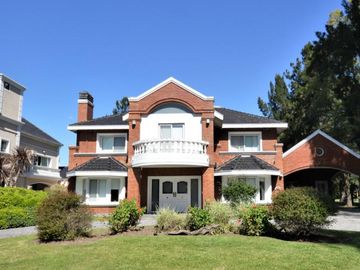Casa - Francisco Alvarez