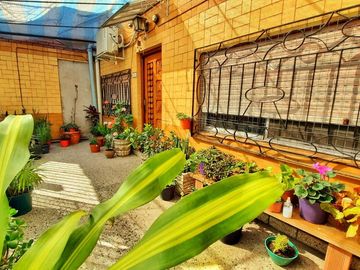 VENTA CASA CON LOCAL 200 M2 VALENTIN ALSINA
