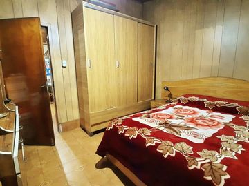 VENTA CASA CON LOCAL 200 M2 VALENTIN ALSINA