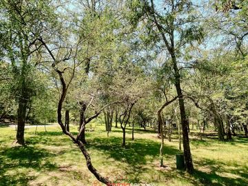 Corral de Barrancas - Casa en VENTA -  1 HECTAREA PARQUIZADA con Pileta