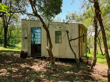 Corral de Barrancas - Casa en VENTA -  1 HECTAREA PARQUIZADA con Pileta