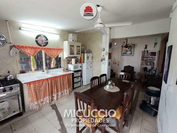 Casa en Venta, Italia 447, Escobar centro