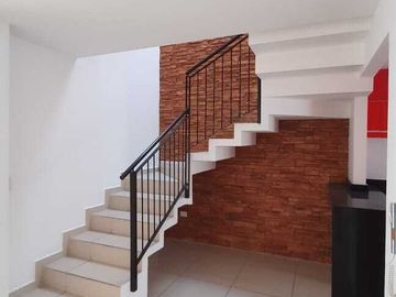 Casa en Venta en Paseos del Bosque, 3 Recámaras, 2.5 Baños, Gran Ubicación !!