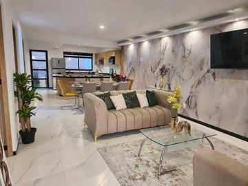 Venta de Hermosa Casa en Cañadas del Arroyo! 3 Recámaras, 2 en PB, 3.5 Baños