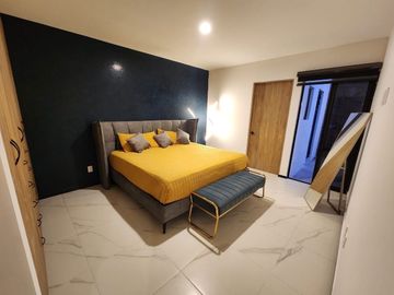 Venta de Hermosa Casa en Cañadas del Arroyo! 3 Recámaras, 2 en PB, 3.5 Baños