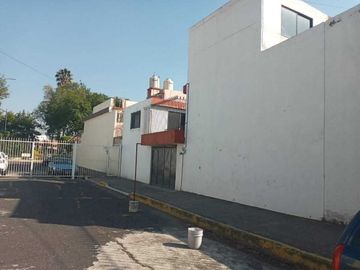 Casa en Venta en COYOACAN, FRACCIONAMIENTO SANTA CECILIA