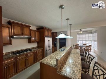 Casa en venta en Lomas del Sahuatoba