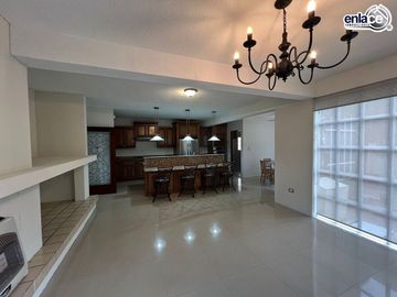 Casa en venta en Lomas del Sahuatoba