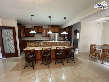 Casa en venta en Lomas del Sahuatoba