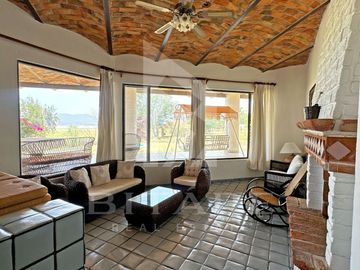 CASA DE CAMPO EN VENTA EN VILLA CORONA-LAGUNA DE ATOTONILCO