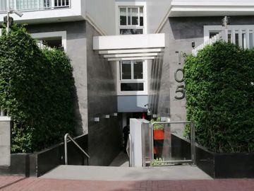 Apartamento en venta de 3 dormitorios c/ cochera en Barranco en Lima Perú