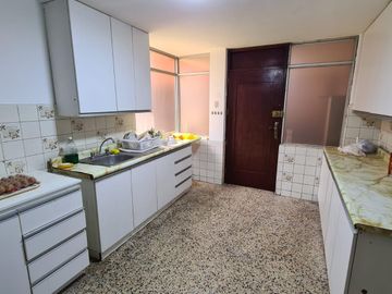 Casa en venta de 28 dormitorios c/ cochera en San Miguel, Lima, Perú