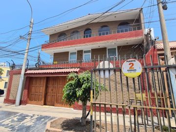 Casa en venta de 28 dormitorios c/ cochera en San Miguel, Lima, Perú