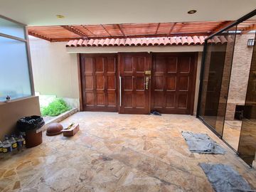 Casa en venta de 28 dormitorios c/ cochera en San Miguel, Lima, Perú