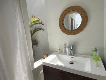 Casa en venta en San Bartolo de 3 dormitorios c/ cochera, Lima, Perú