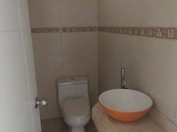 Apartamento en venta de 3 dormitorios c/ cochera en Santiago de Surco,Lima,Perú.
