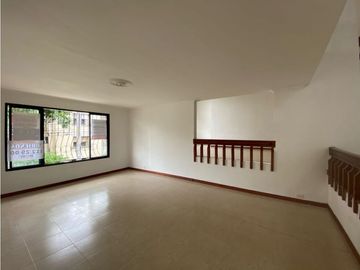 Alquiler de Casa Comercial Sector Pinares Pereira