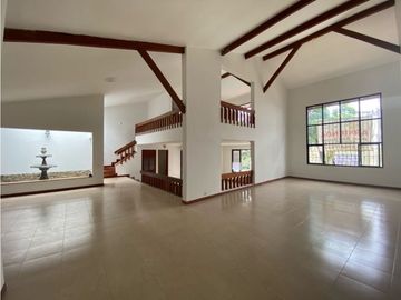 Alquiler de Casa Comercial Sector Pinares Pereira