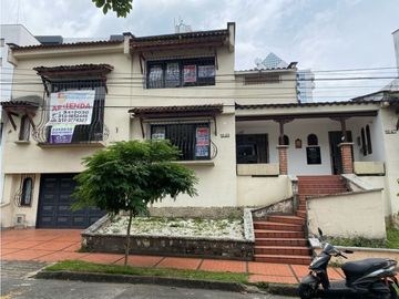 Alquiler de Casa Comercial Sector Pinares Pereira