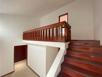 Alquiler de Casa Comercial Sector Pinares Pereira