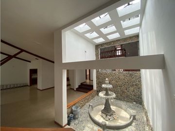 Alquiler de Casa Comercial Sector Pinares Pereira
