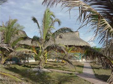 VENTA CASA DE PLAYA EN ISLA DEL ROSARIO - TINTIPAN