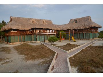 VENTA CASA DE PLAYA EN ISLA DEL ROSARIO - TINTIPAN