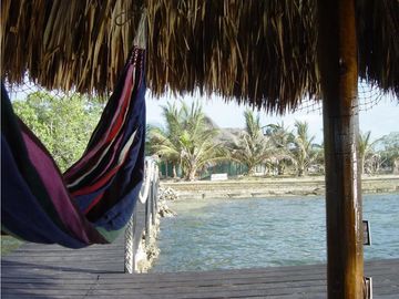 VENTA CASA DE PLAYA EN ISLA DEL ROSARIO - TINTIPAN