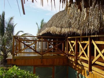 VENTA CASA DE PLAYA EN ISLA DEL ROSARIO - TINTIPAN