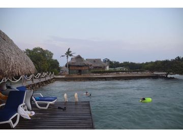 VENTA CASA DE PLAYA EN ISLA DEL ROSARIO - TINTIPAN