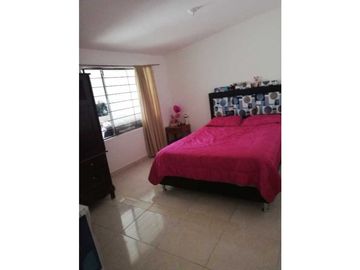 LUXA VENDE CASA 2 PISOS. INDEPENDIENTES. BARRIO EL UVO-SECTOR NORTE