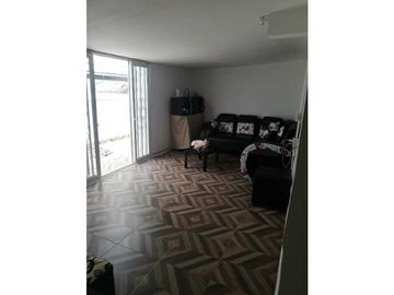 LUXA VENDE CASA 2 PISOS. INDEPENDIENTES. BARRIO EL UVO-SECTOR NORTE