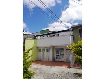 LUXA VENDE CASA 2 PISOS. INDEPENDIENTES. BARRIO EL UVO-SECTOR NORTE