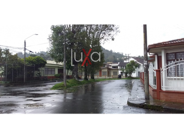 LUXA VENDE CASA EN SANTA INES
