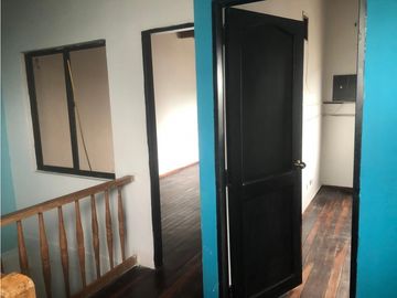 CASA EN VENTA/BARRIO PANAMA