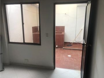 CASA EN VENTA/BARRIO PANAMA