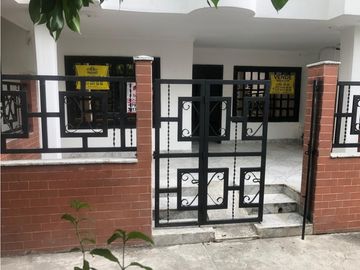 CASA EN VENTA/BARRIO PANAMA