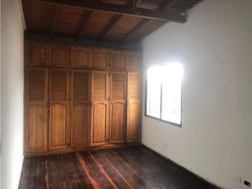 CASA EN VENTA/BARRIO PANAMA