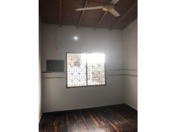 CASA EN VENTA/BARRIO PANAMA