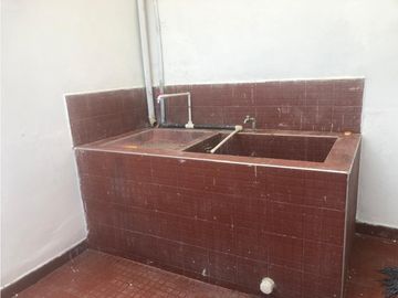 CASA EN VENTA/BARRIO PANAMA