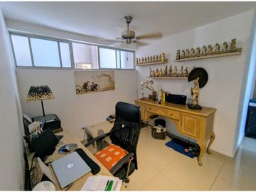 VENDO HERMOSO APARTAMENTO 136MTS, 3 ALCOBAS, PORTAL DE GENOVES