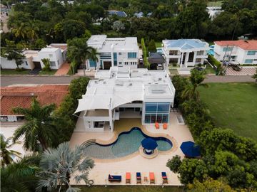VENTA/PERMUTA LINDA CASA EN EL PEÑON GIRARDOT JA