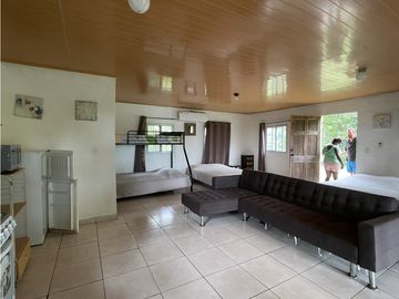 Venta: Lote de 4hcts en La Ermita de san Carlos con Casa y Cabañas