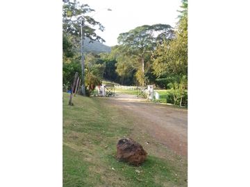 VENTA DE LOTES EN CAMPANA, UN PARAISO ESCONDIDO Y CERCA DE TODO