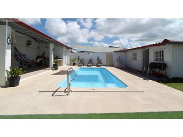 VENTA DE CASA  DE PLAYA EN COSTA ESMERALDA