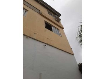 VENDO  CASA DE 4 NIVELES EN TUMBA MUERTO LIMAJO